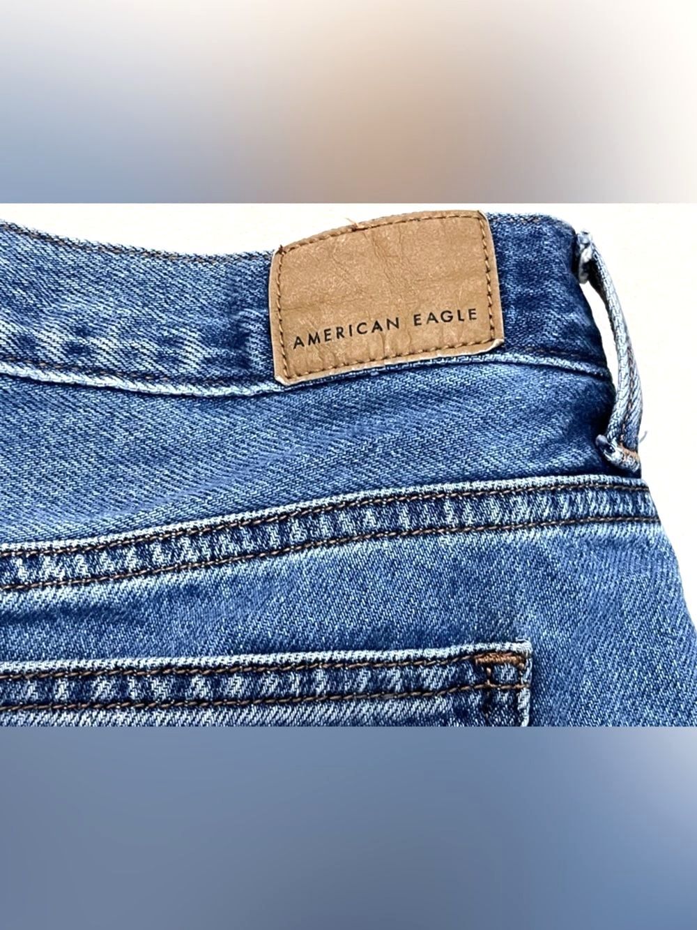 American Eagle Outfitters Women’s Mom Short Blue Denim Cuffed Jean Shorts Size 4 - Picture 15 of 16